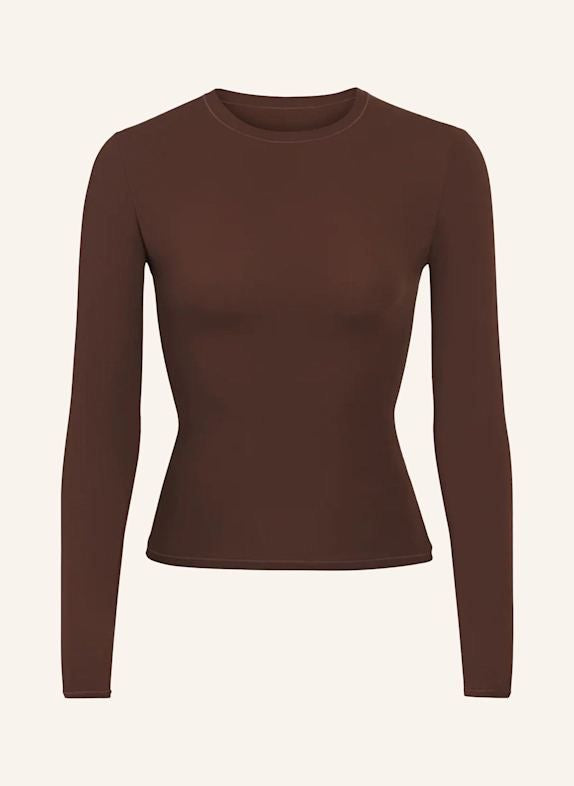 CHOCOLATE SEAMLESS TOP ROUNDNECK